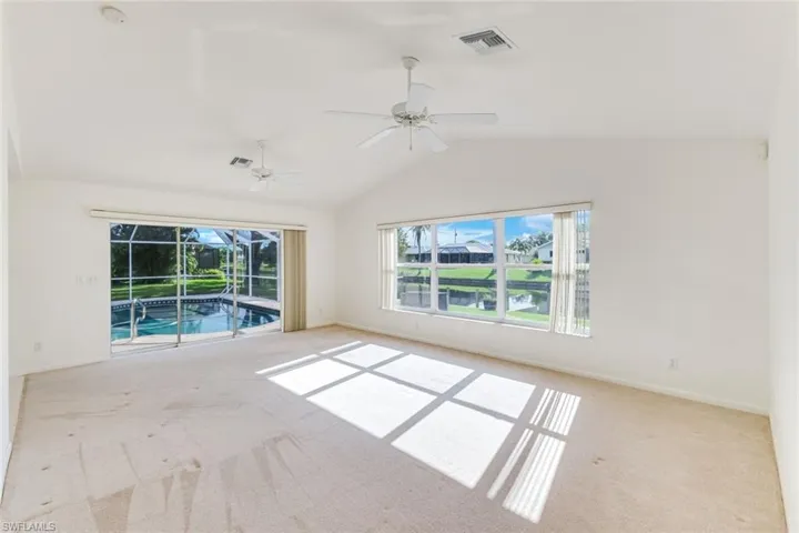 615 Se 19th Ct, Cape Coral, Florida 33990