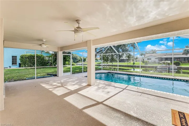615 Se 19th Ct, Cape Coral, Florida 33990
