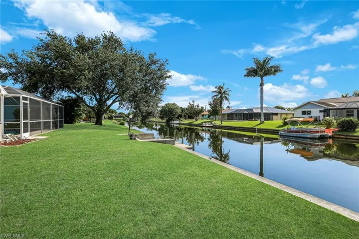 615 Se 19th Ct, Cape Coral, Florida 33990