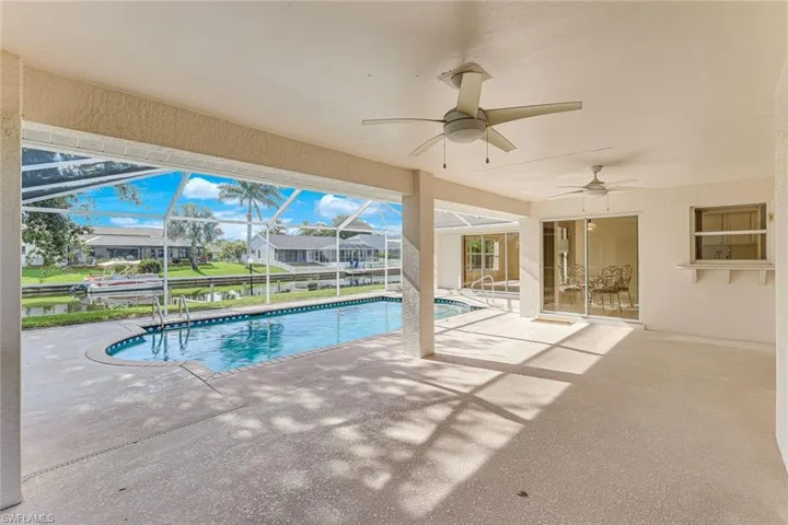615 Se 19th Ct, Cape Coral, Florida 33990