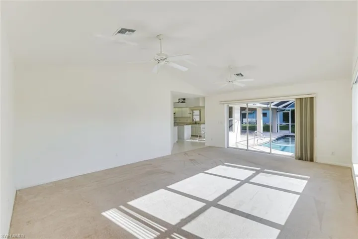 615 Se 19th Ct, Cape Coral, Florida 33990