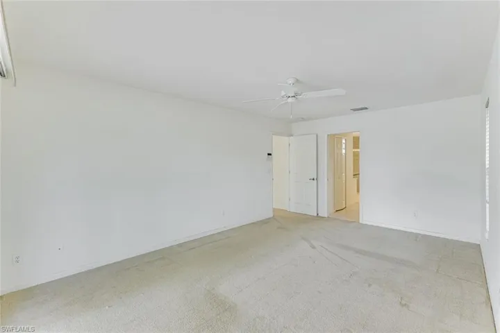 615 Se 19th Ct, Cape Coral, Florida 33990