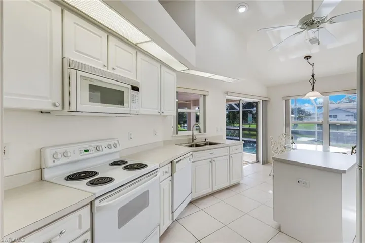 615 Se 19th Ct, Cape Coral, Florida 33990