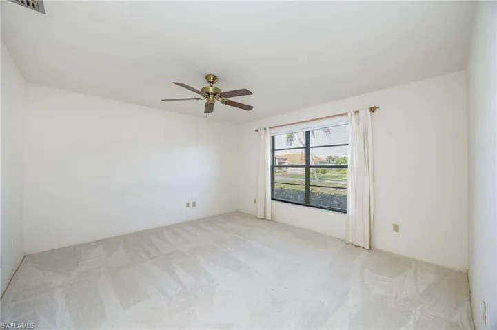 25548 Fenner Cir, Bonita Springs, Florida 34135