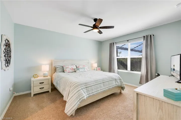 8915  Cascade Price  CIR, North Fort Myers, FL 33917