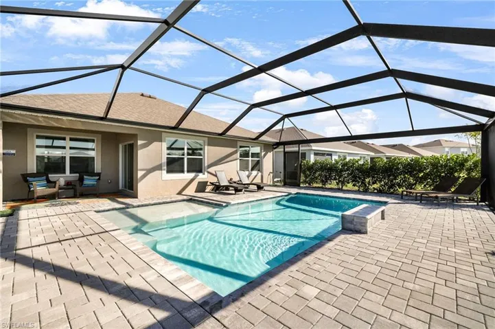 8915  Cascade Price  CIR, North Fort Myers, FL 33917