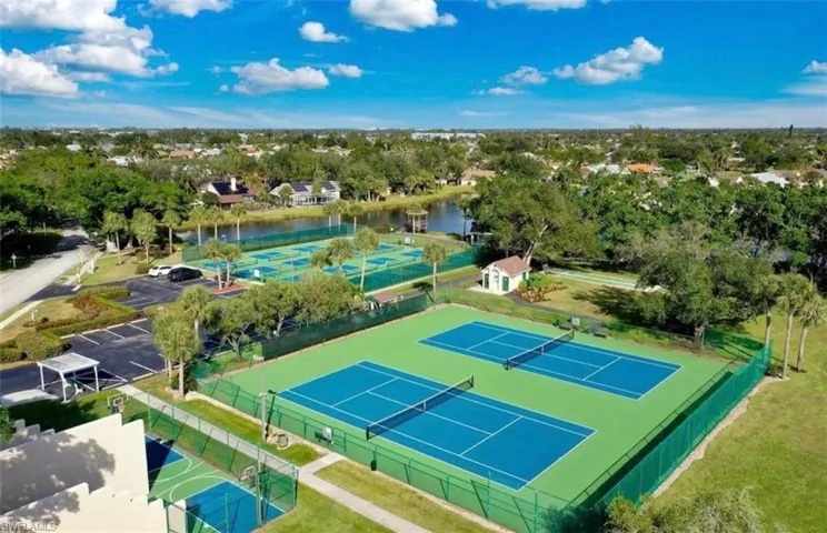 9120 Greenleaf Ct, Fort Myers, Florida 33919