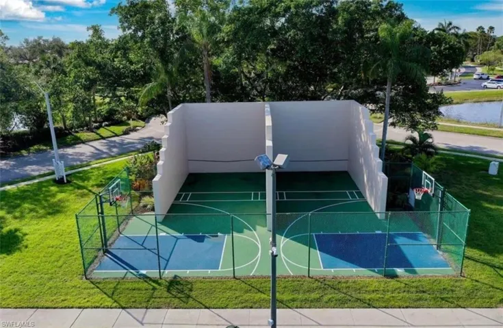 9120 Greenleaf Ct, Fort Myers, Florida 33919