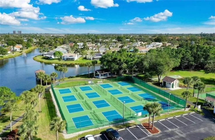 9120 Greenleaf Ct, Fort Myers, Florida 33919