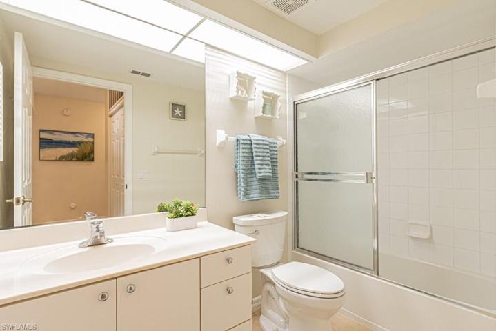 Guest Bathroom with tub/shower combo