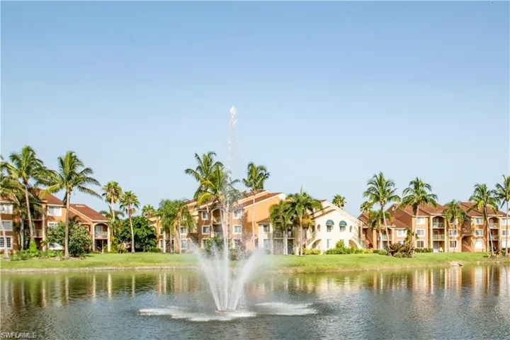 1220 Wildwood Lakes Blvd 201, Naples, Florida 34104