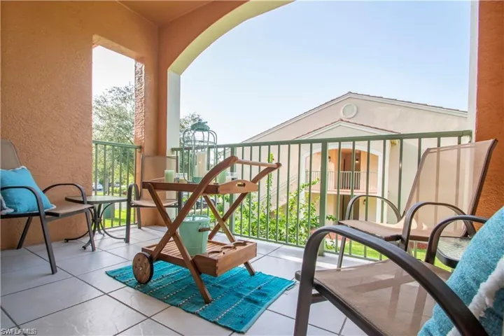 1220 Wildwood Lakes Blvd 201, Naples, Florida 34104