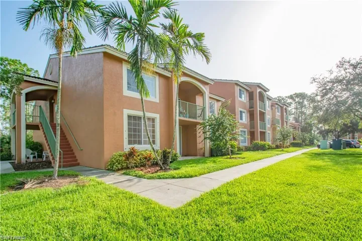 1220 Wildwood Lakes Blvd 201, Naples, Florida 34104