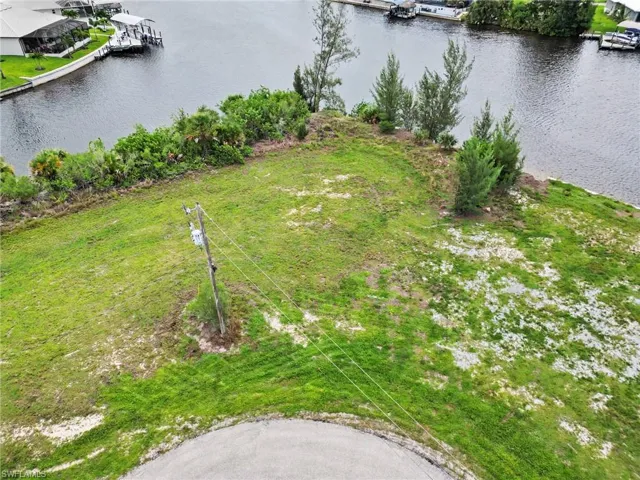 3900 Nw 19th St, Cape Coral, Florida 33993