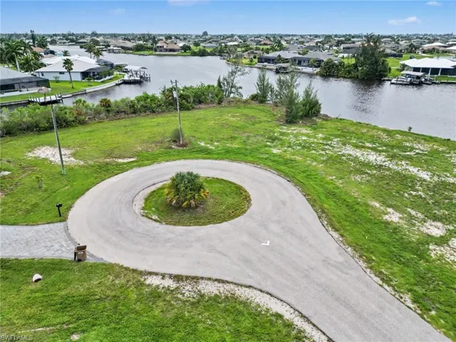 3900 Nw 19th St, Cape Coral, Florida 33993