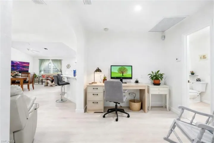 3221 NE 15th  PL, Cape Coral, FL 33909