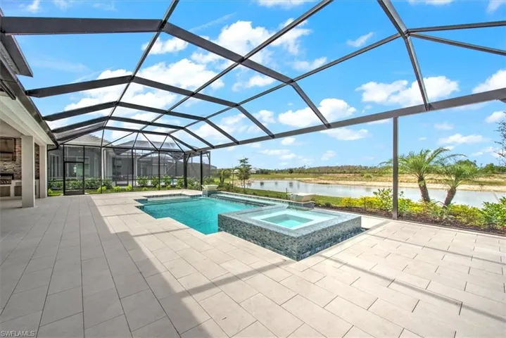 17211 Blue Sapphire Dr, Fort Myers, Florida 33913