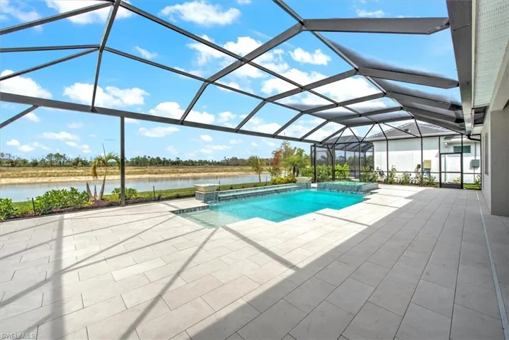 17211 Blue Sapphire Dr, Fort Myers, Florida 33913