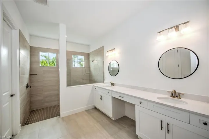 Primary Suite Bathroom