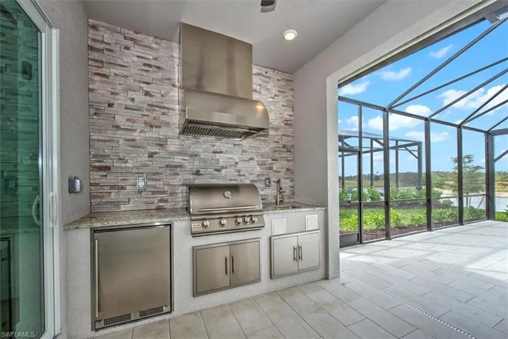 17211 Blue Sapphire Dr, Fort Myers, Florida 33913
