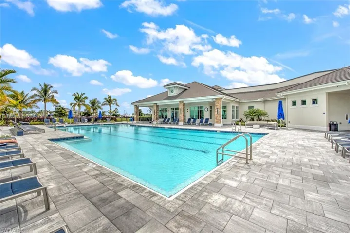 17211 Blue Sapphire Dr, Fort Myers, Florida 33913