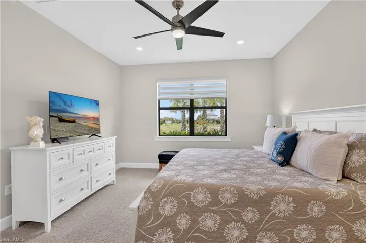 3663 Passion Vine Dr, Alva, Florida 33920