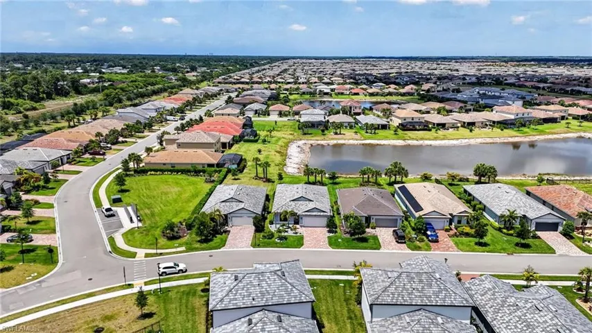 3663 Passion Vine Dr, Alva, Florida 33920