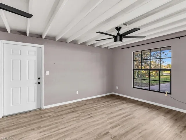 1686  Temple  TER, North Fort Myers, FL 33917