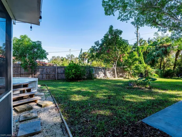 1686  Temple  TER, North Fort Myers, FL 33917