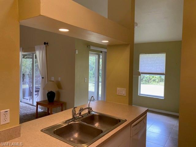 View towards dining area and overlooking backyard & lanai
