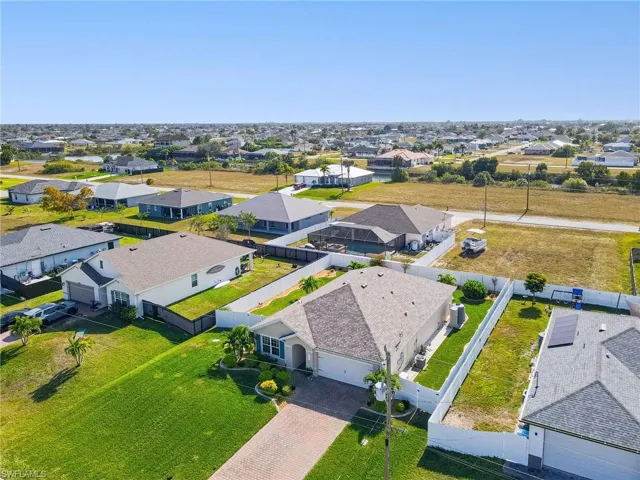 1018 Nw 19th St, Cape Coral, Florida 33993