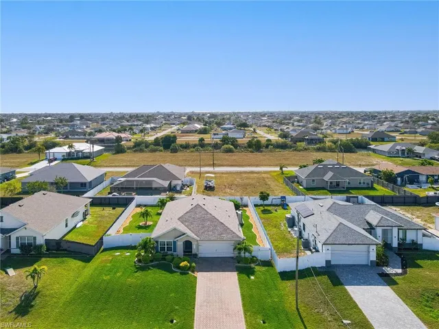 1018 Nw 19th St, Cape Coral, Florida 33993