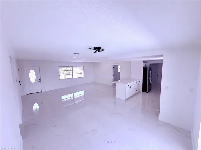 225  Highview  CT, Lehigh Acres, FL 33936