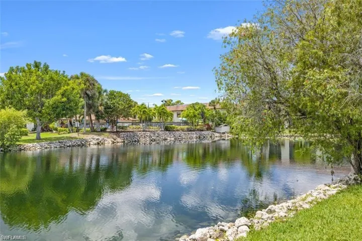 Gorgeous Lake Views