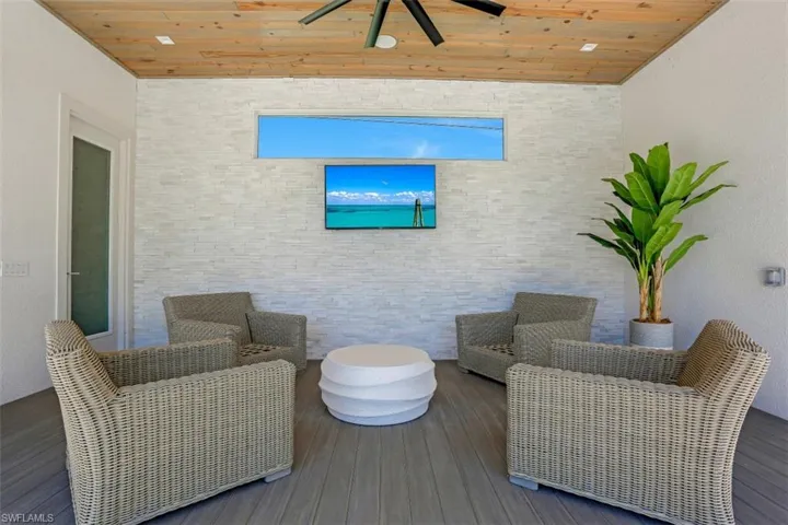 Pool Cabana