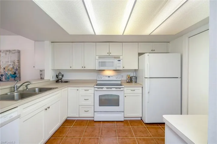 25806 Cockleshell Dr 314, Bonita Springs, Florida 34135