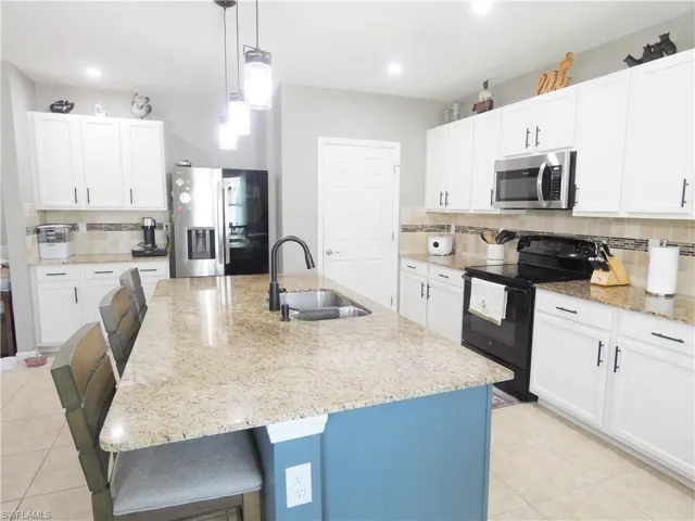 4630 Sw 16th Pl, Cape Coral, Florida 33914