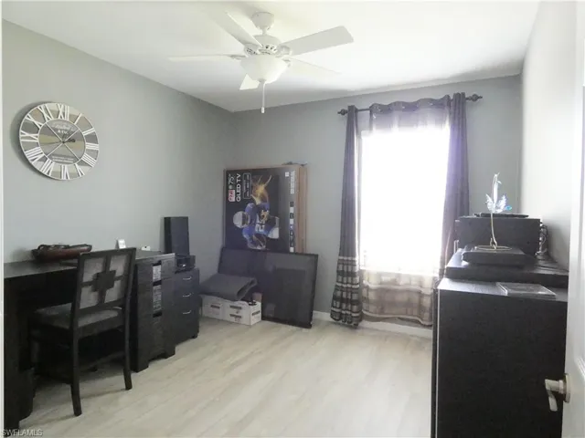 4630 Sw 16th Pl, Cape Coral, Florida 33914