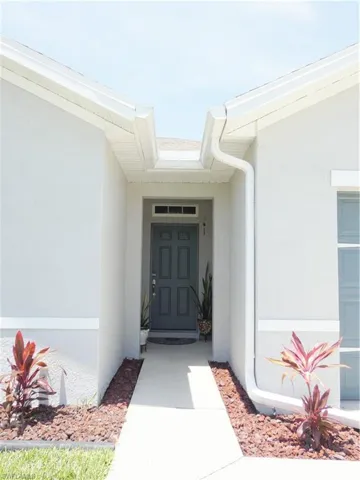 4630 Sw 16th Pl, Cape Coral, Florida 33914