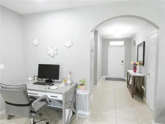 4630 Sw 16th Pl, Cape Coral, Florida 33914