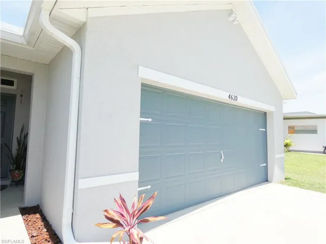 4630 Sw 16th Pl, Cape Coral, Florida 33914