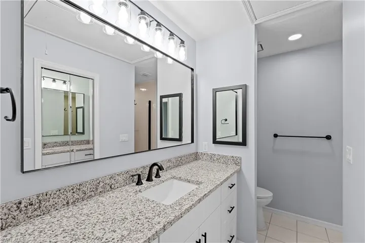1574  Trafalgar  LN, Naples, FL 34116