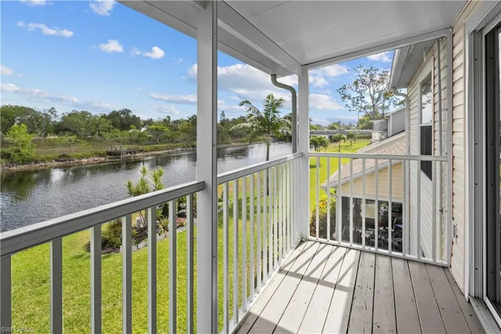 1574  Trafalgar  LN, Naples, FL 34116