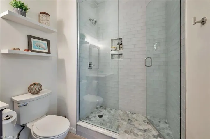 4833 Hampshire Ct 302, Naples, Florida 34112