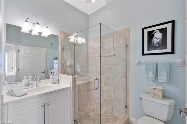 This is the ensuite bathroom attached to the juliette balcony bedroom
