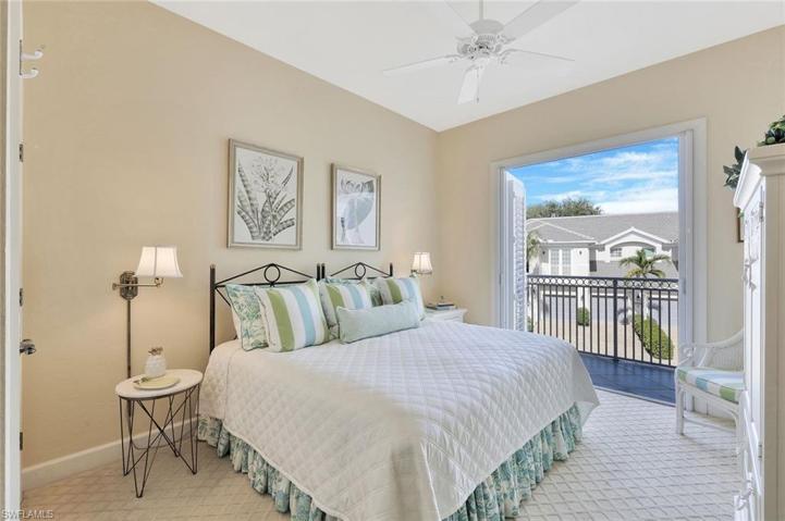 Guest Ensuite with private attached bathr & juliette balcony