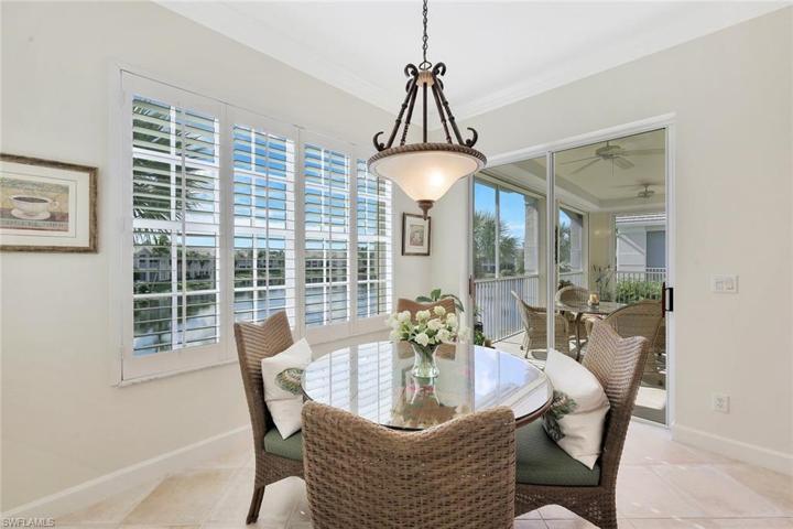 Breakfast room view a vie