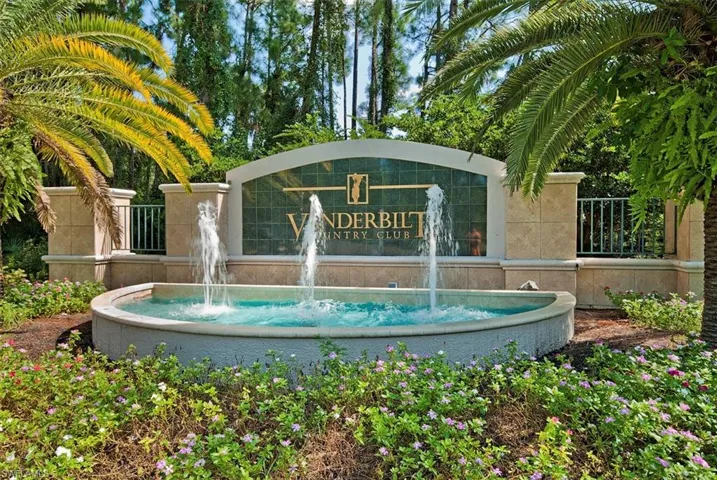 8477  Radcliffe  TER, Naples, FL 34120
