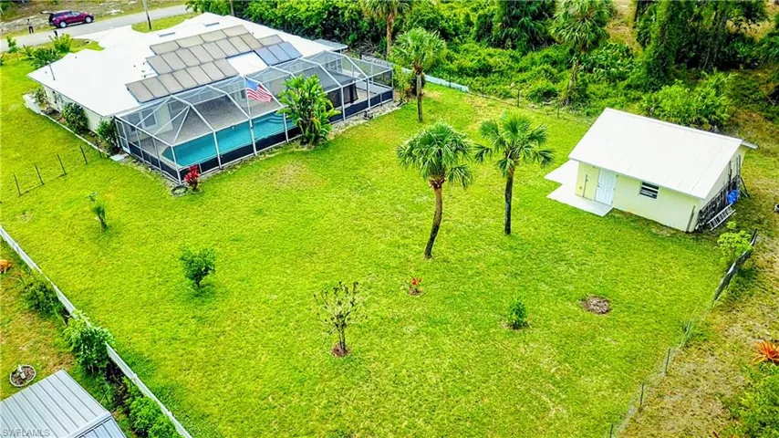 Aerial view of property and surrounding area