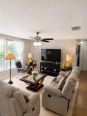 1409 Nw 7th Pl, Cape Coral, Florida 33993